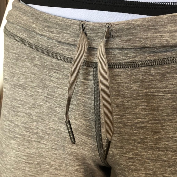 🍋 Lululemon Relaxed Fit Pant - Picture 6 of 11